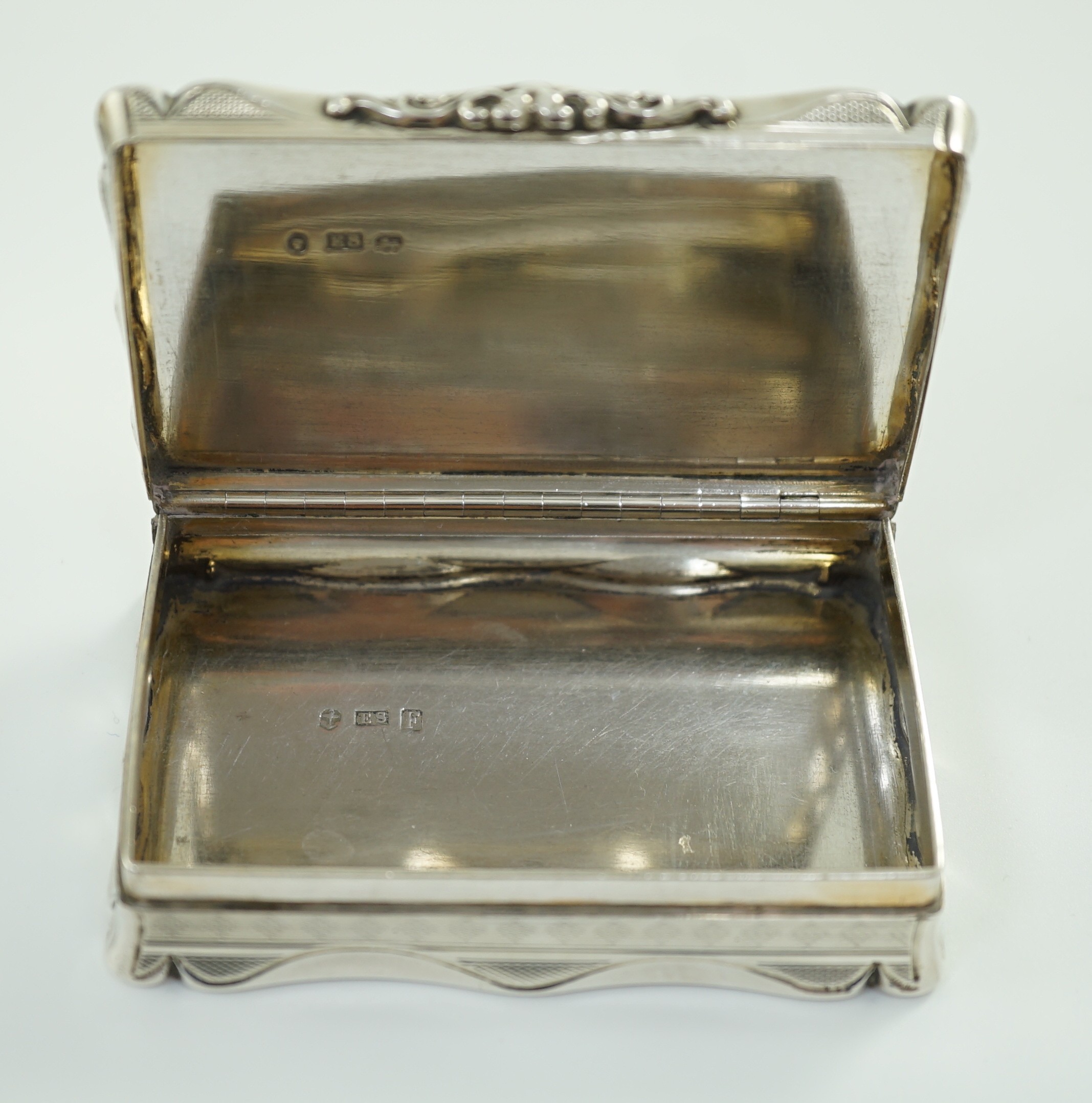 Australian naval interest - A Victorian engraved silver presentation snuff box, inscribed 'Presented to Capt. Samuel Smiley by the Passengers of the Ship Shaftesbury on the Termination of the Voyage from Liverpool to Mel